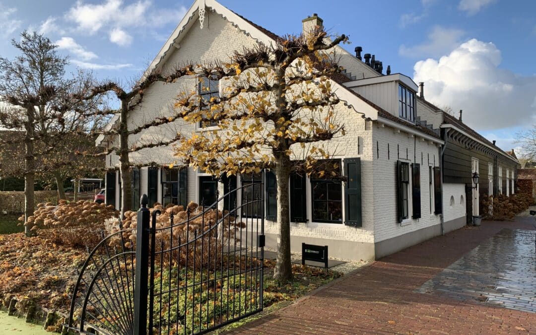 “Er was eens een leasemaatschappij in een boerderij…”