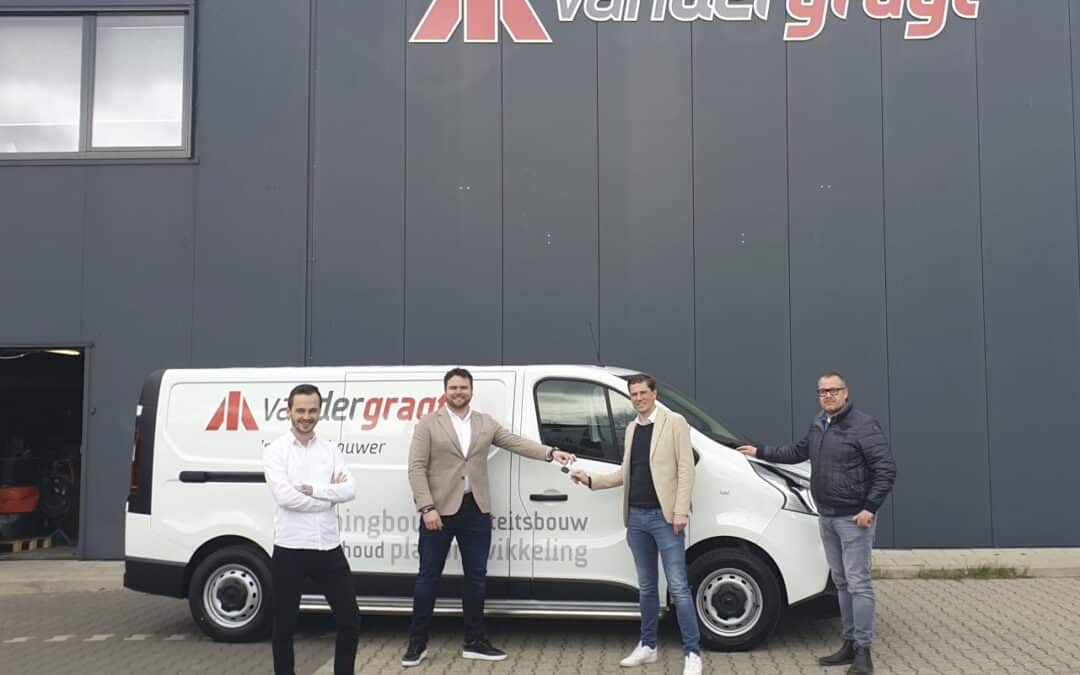 10 bedrijfswagens voor Van der Gragt