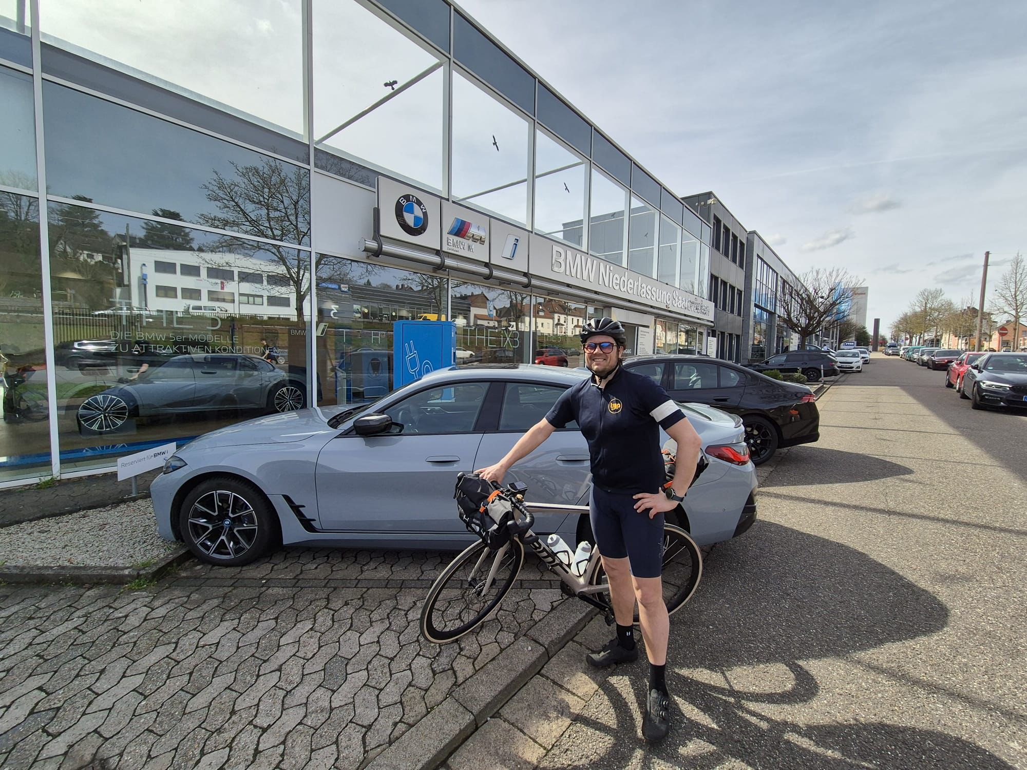 Fietsavontuur van Fred Smulders: een verhaal van doorzettingsvermogen en ondersteuning